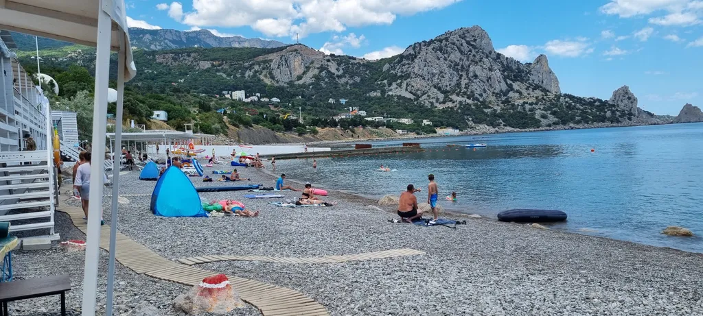 Квартира Уютная и очень классная квартира, в центре посёлке ждёт именно Вас — Кацивели