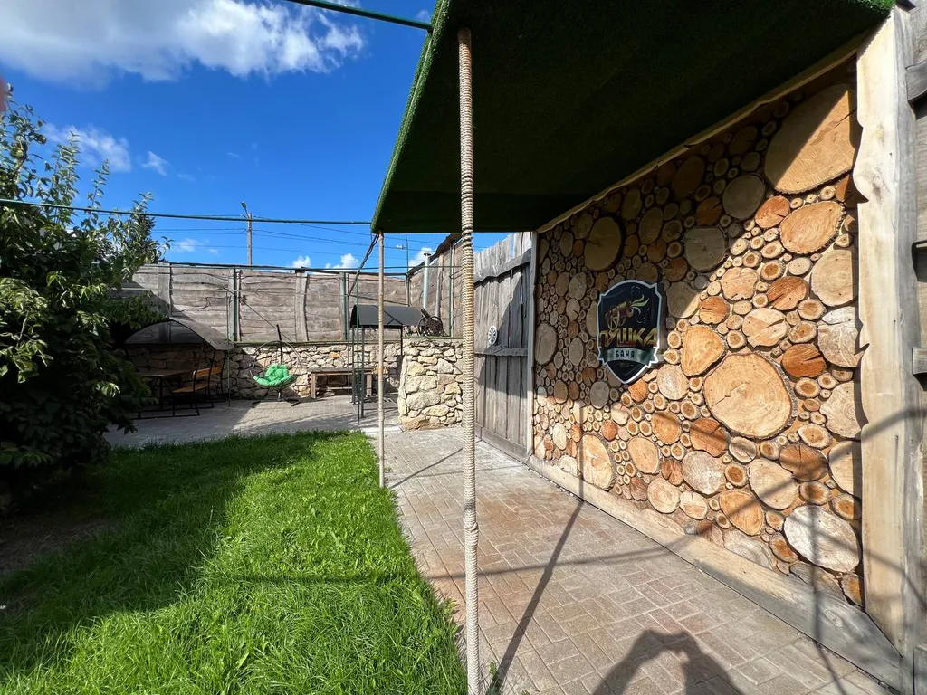 Дизайнерский коттедж из сруба