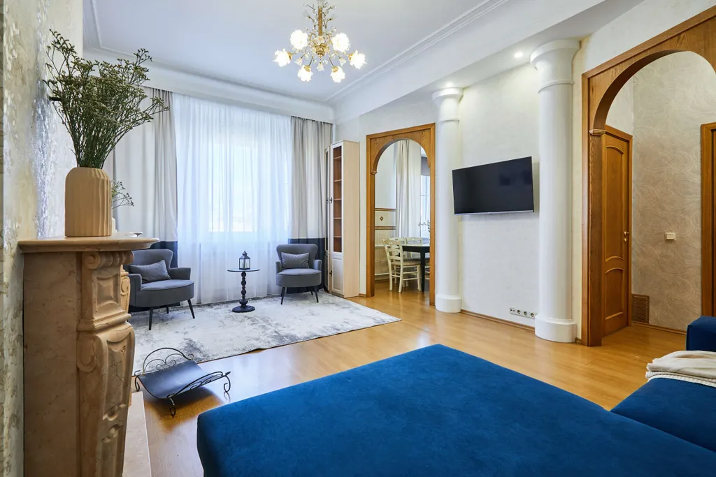 Большая видовая четырёшка с камином