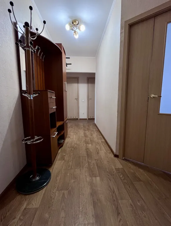 Квартира Огромная трехкомнатная квартира у Паркхауса — Волгоград