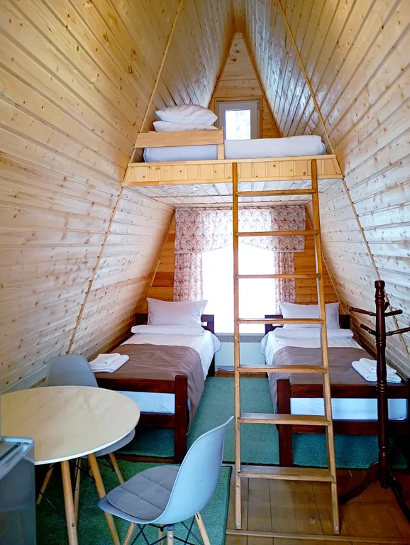 Шале с видом на лес и горы