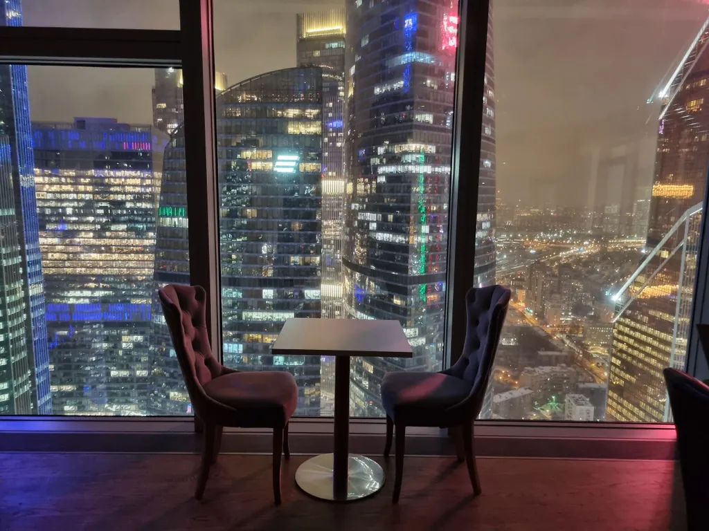 Угловые 3-комнатные апартаменты в Москва сити на 52 этаже