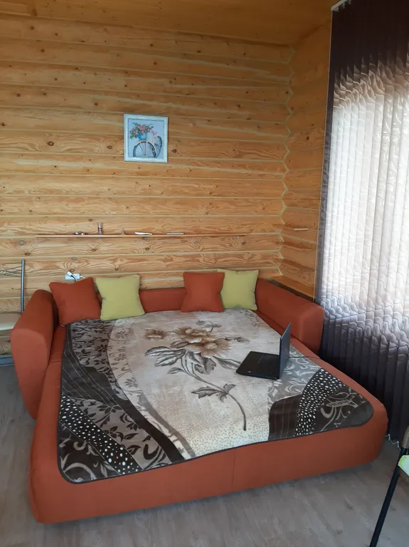 Студия с балконом и панорамным видом на море