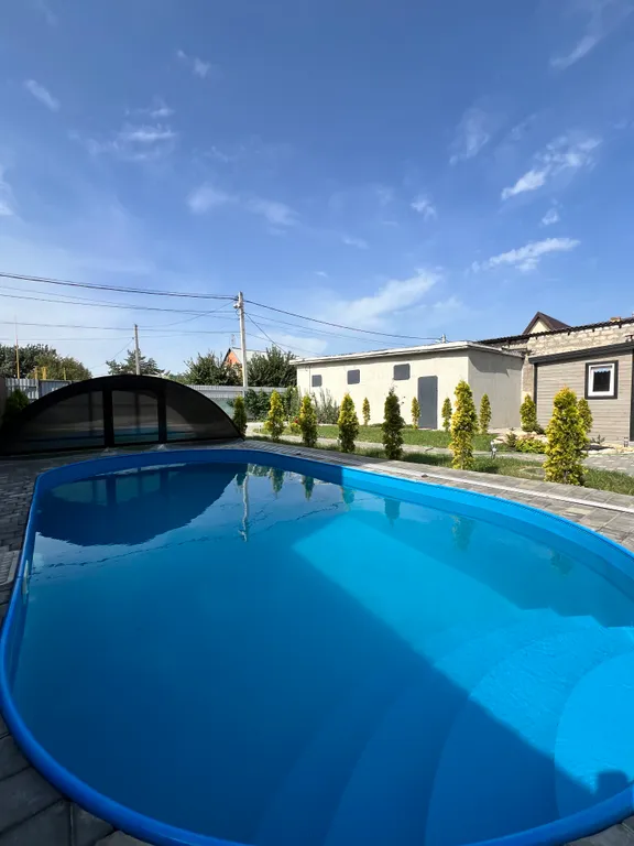 Дом отдыха с теплым бассейном и баней