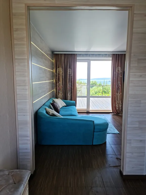 Дом Бархатная 2