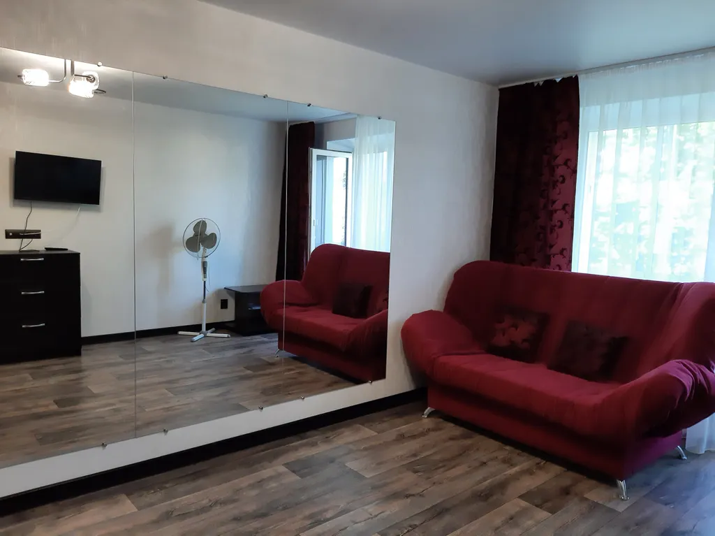 Уютная квартира с отличной геолокацией — аренда посуточно в Псков