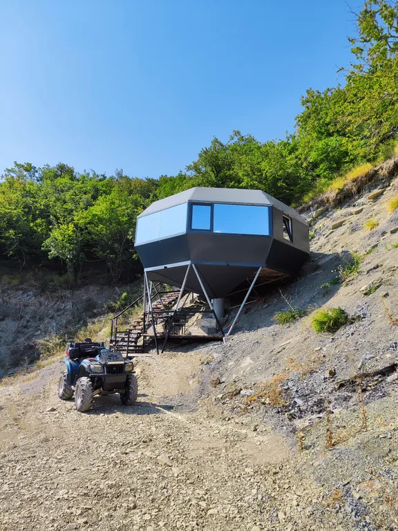 Коттедж Оригинальный дом на высоте — Бжид