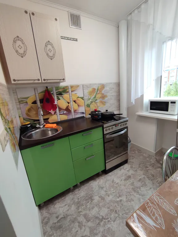 Чистая, уютная квартира в центре Мирного