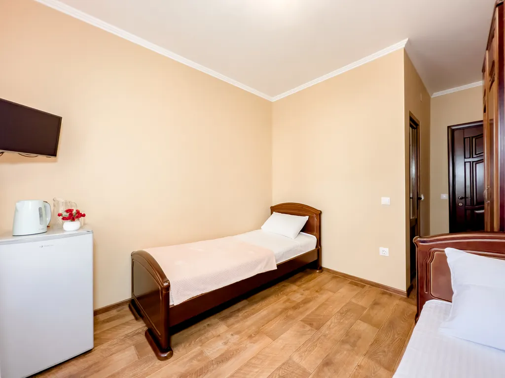 Стандарт 2-х местный с 2 кроватями и балконом