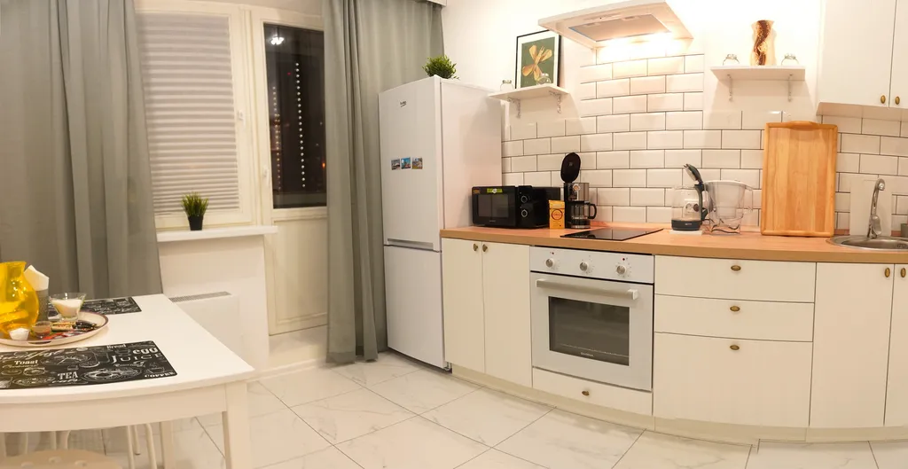 Элитная квартира с огромной плазмой и Sony PlayStation