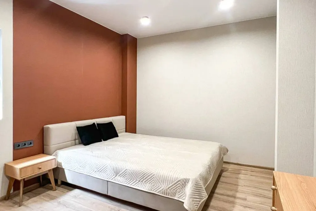 Новый коттедж в хорошей локации Адлера с бассейном, 4 спальнями с с/у