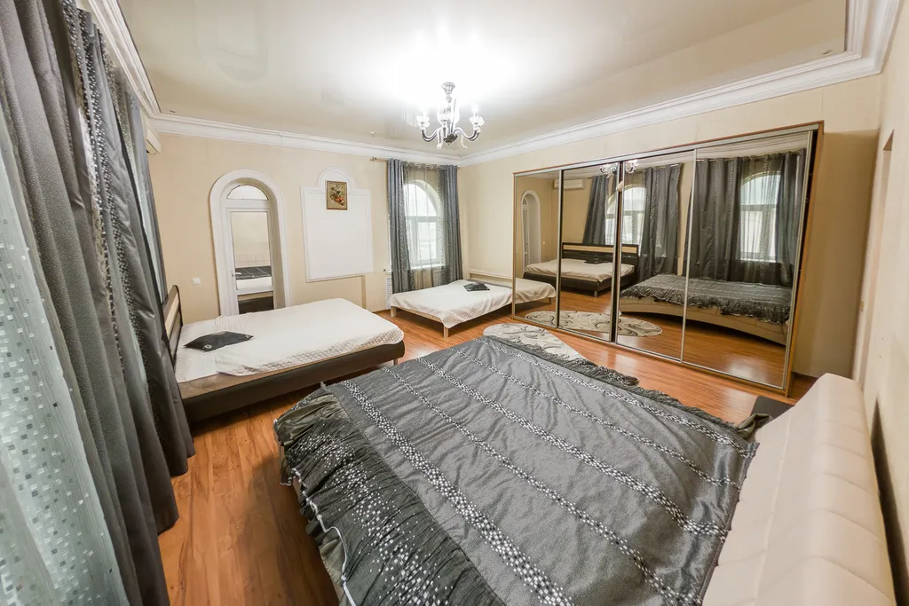 Дом со включённой стоимостью бассейна, сауны, бильярда, мангала