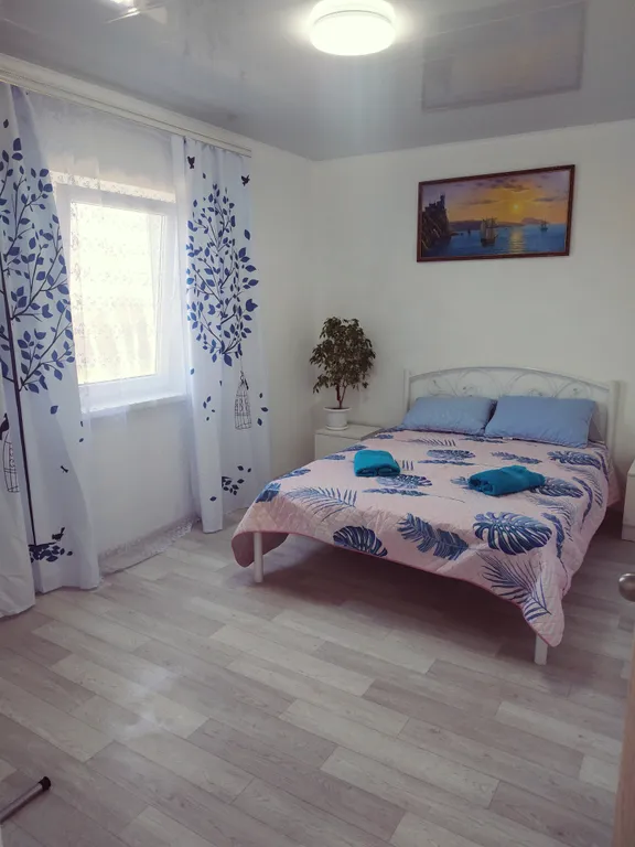 Уютный дом с кухней, на берегу моря