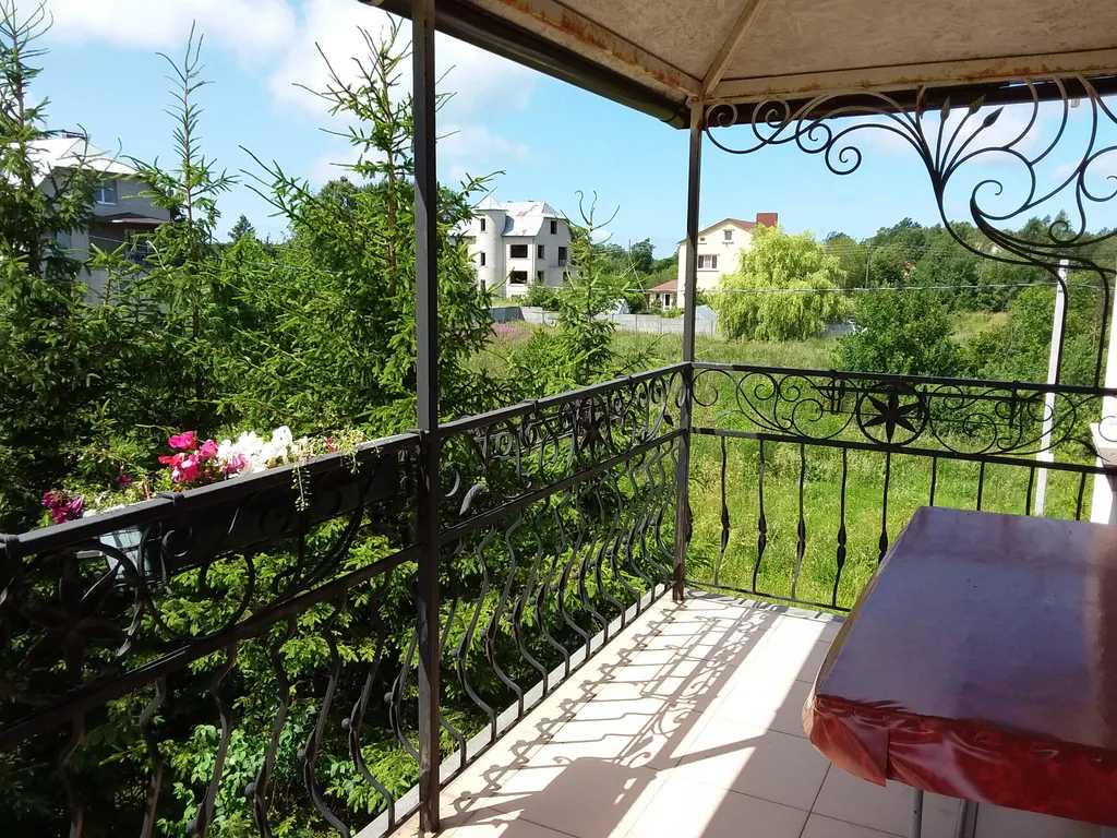 Загородный дом Филино с сауной, садом и барбекю