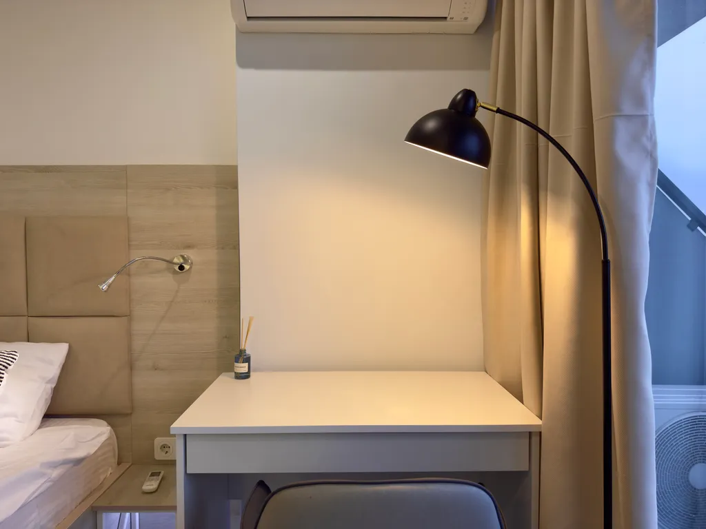 Солнечная студия на берегу моря