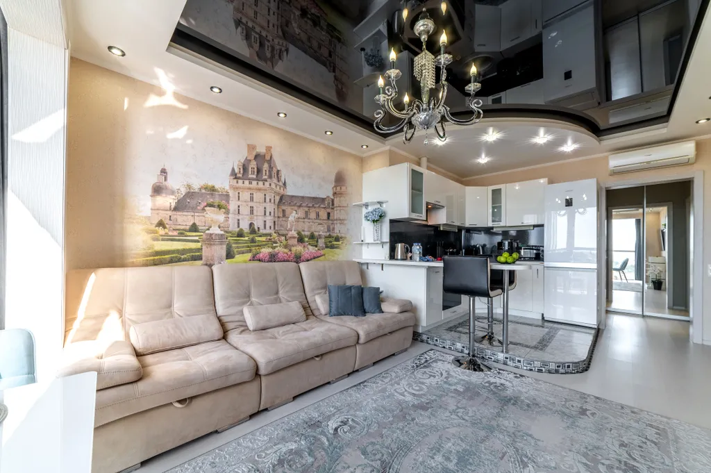 Евротрёшка с видом на море и город