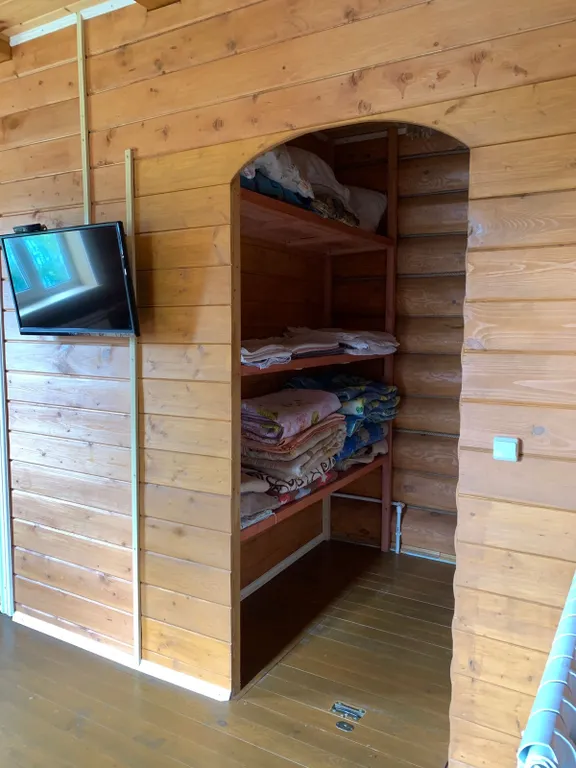 Домик у реки