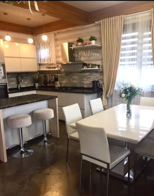 Боровики Хаус дом с камином