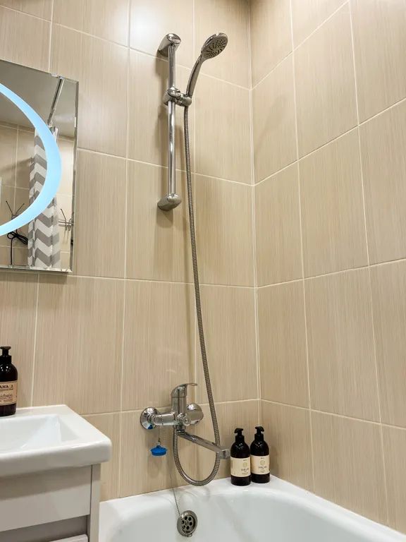 Апартамент с видом на реку Волхов