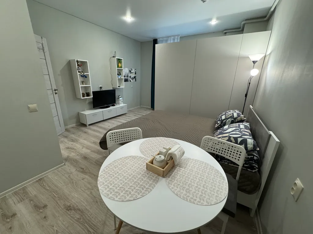 Маленькая дружелюбная студия Лайт