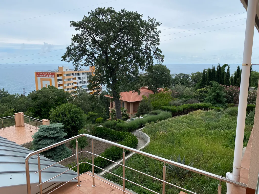 Двухкомнатный апартамент с шикарным видом