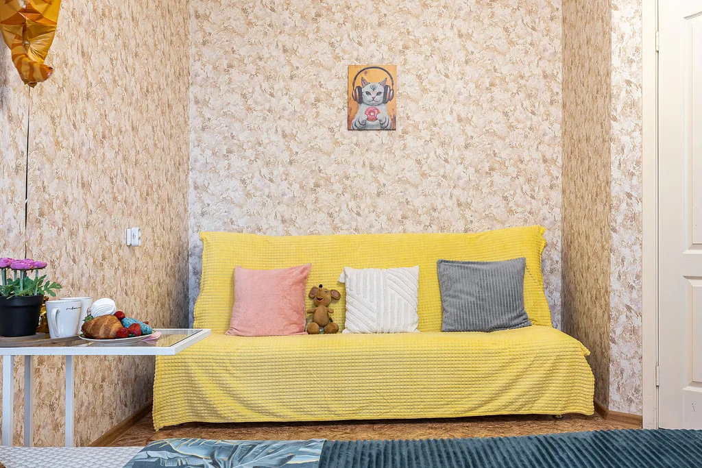 Деловые котики - яркая, веселая квартира