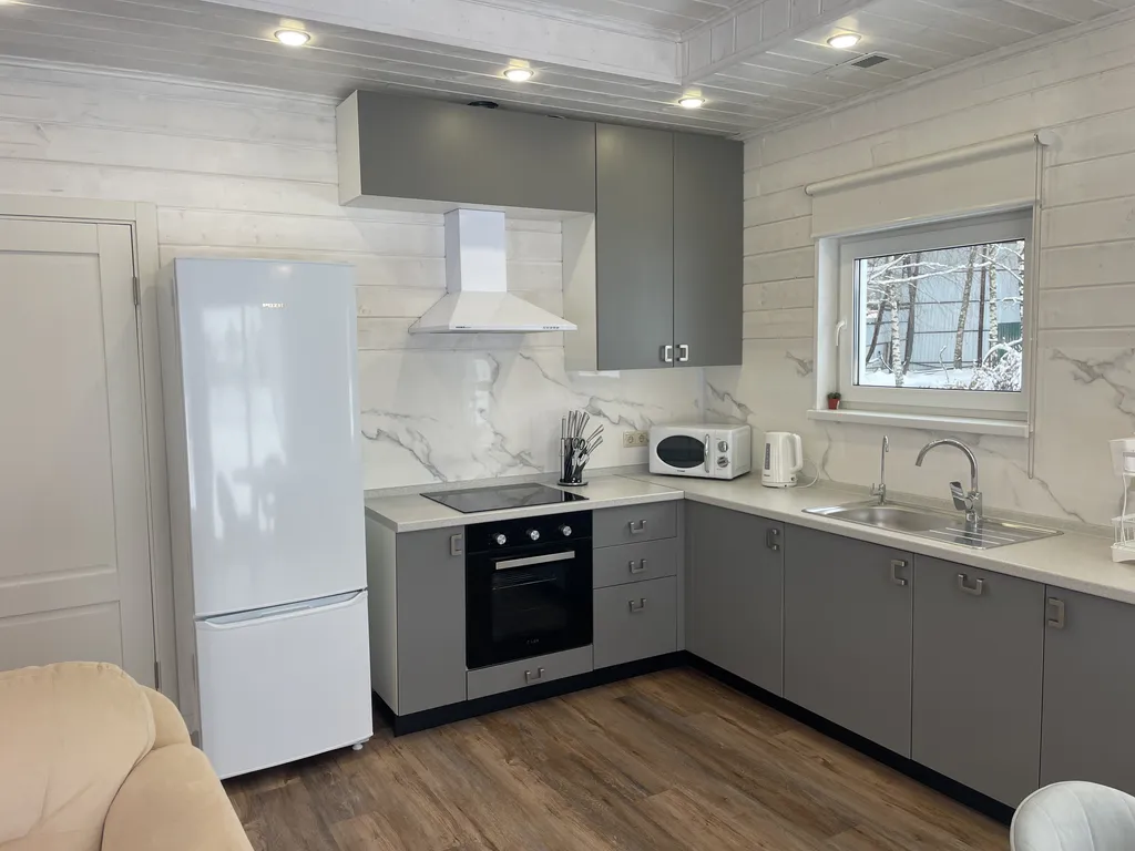 Выходные вдвоем в чудесном месте, бронируйте быстрее дом на берегу