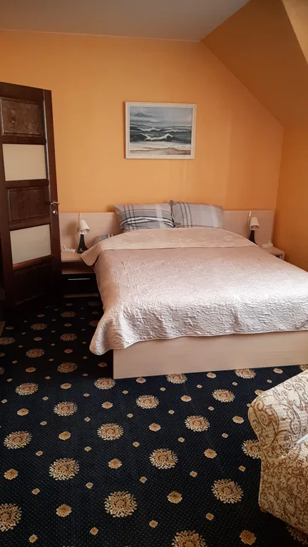 Уютная комната в трёхэтажной квартире в западной части города