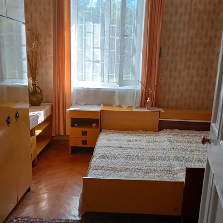 2-комнатная квартира в элитном районе города, напротив лучшего пляжа