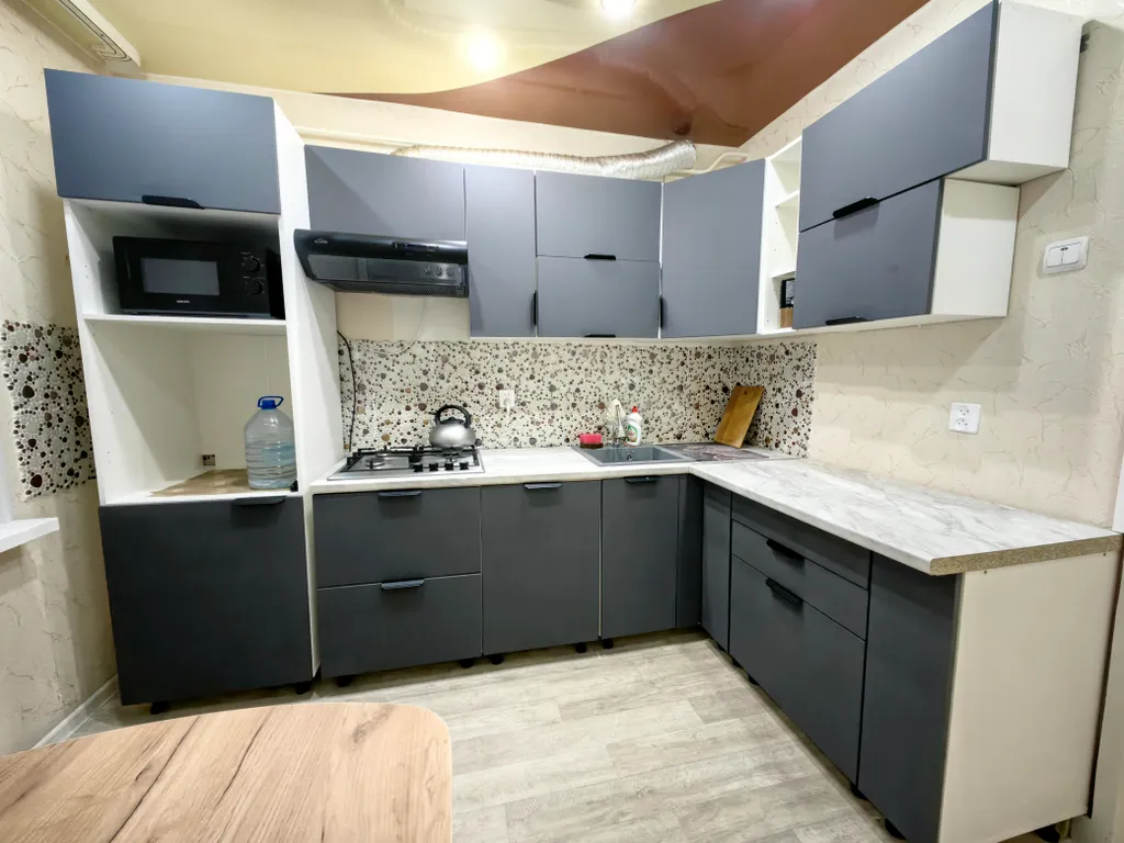 Вместительная трёхкомнатная квартира на набережной