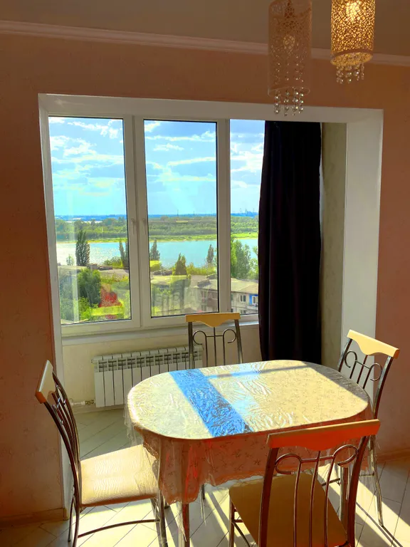 Потрясная квартира с панорамными окнами с видом на Волгу