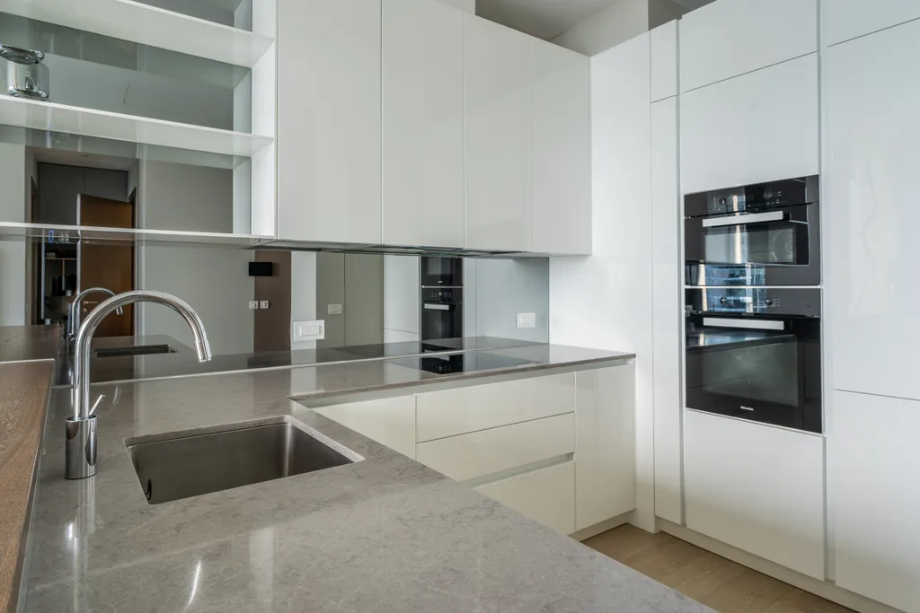 Апартамент на 63 этаже с видом на башни