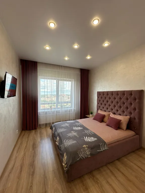 Уютная квартира в центре города с шикарным видом — аренда посуточно в Ижевск