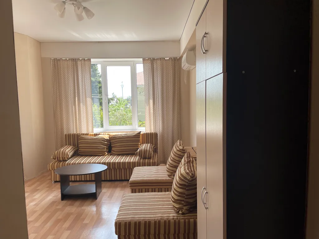 Квартира Просторные комнаты с большим балконом — аренда посуточно в Якорная Щель