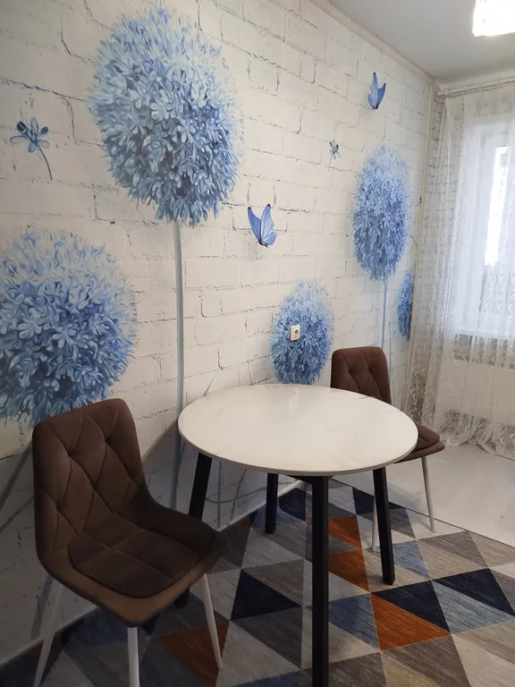 Квартира в центре города рядом с ж/д вокзалом — аренда посуточно в Югорск