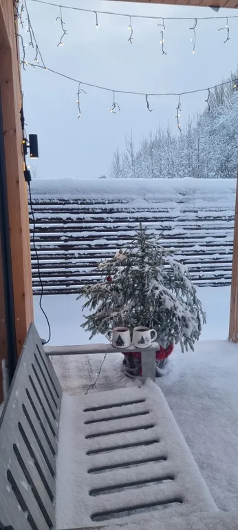 Современный дом у каньона реки Лава, с баней и видом на ручей