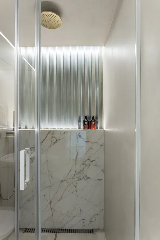 Studio 36 Suites Gold Penthouse