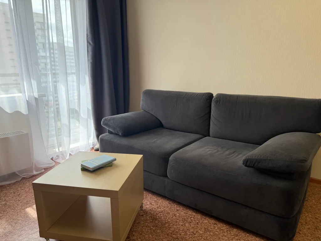 "В Гости!" на Запорожской 57 (2к квартира рядом с БЦ "Сити")