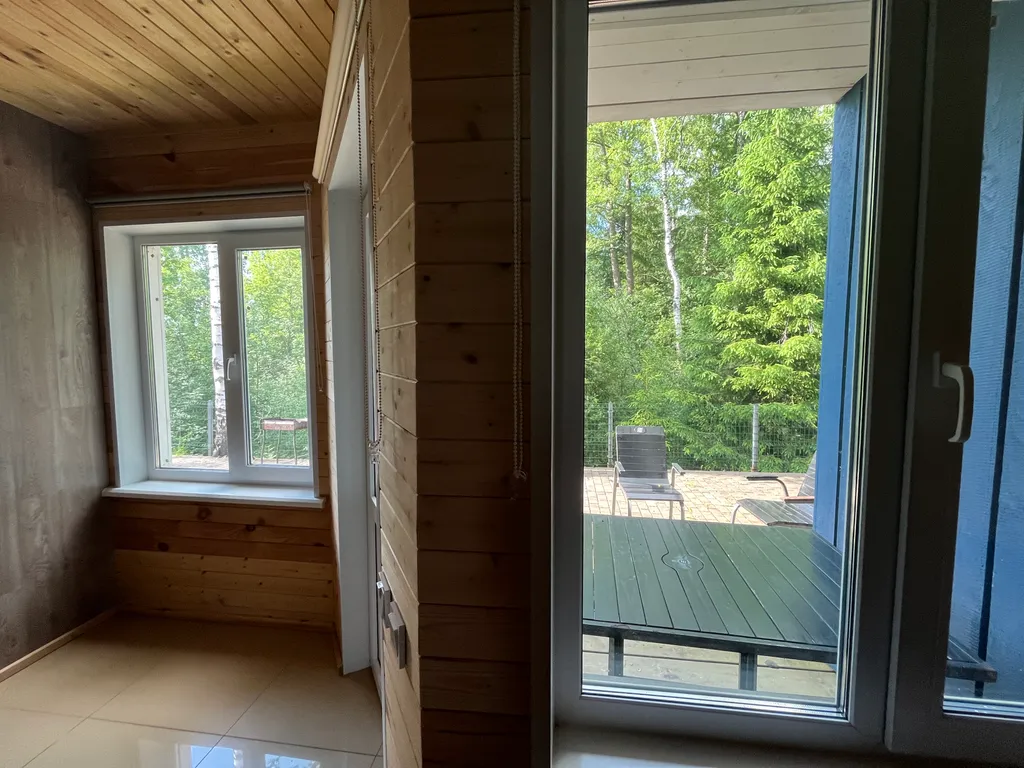 Коттедж 4+2 с сауной на берегу медного озера