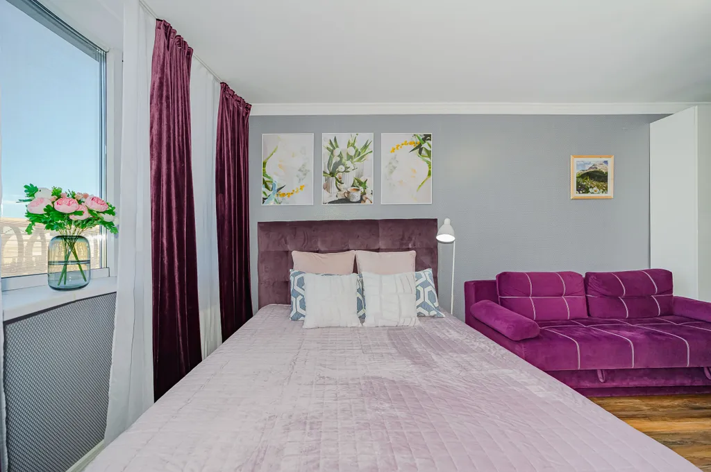 Удобная локация в самом центре у метро с видом на город и арену