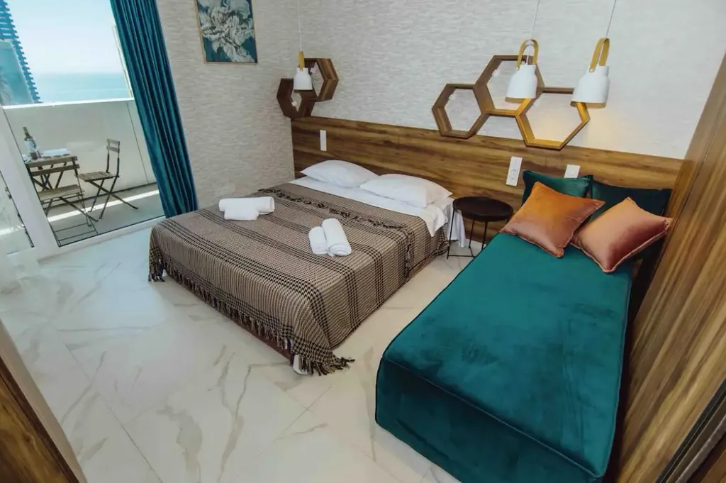 Sew View Apartment 15-28