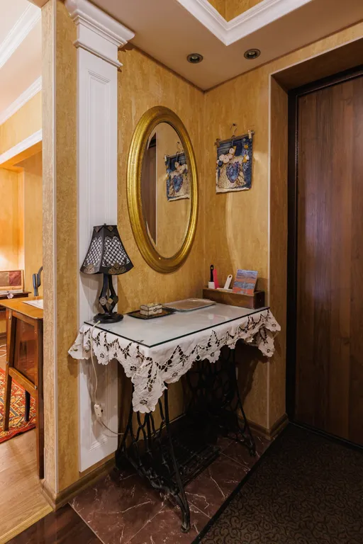 Двухкомнатная квартира с историей в центре Екатеринбурга