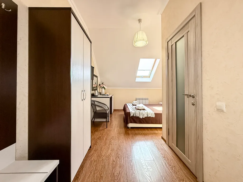 Мансардный номер в центре в 7 минутах до моря