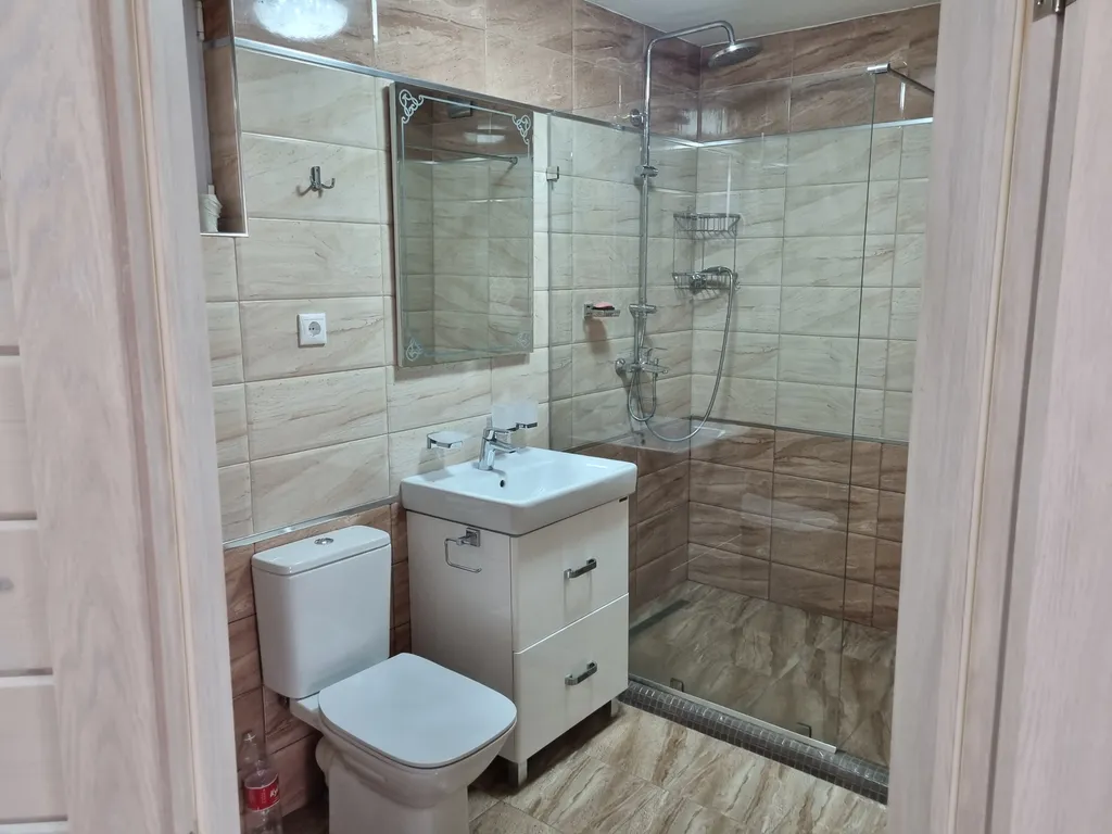 Коттедж Двухэтажный коттедж на первой линии Азовского моря — Кучугуры