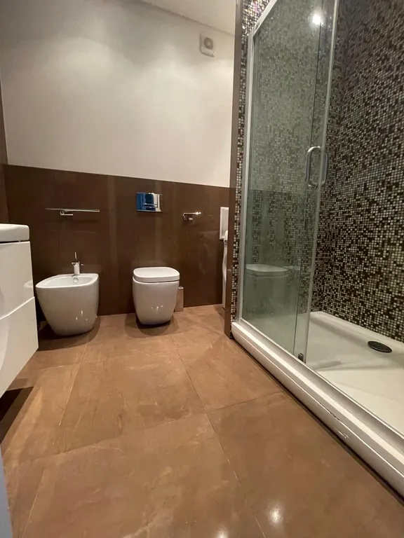 Апарт для семьи из 3 человек на берегу моря, с видовой террасой, кухней