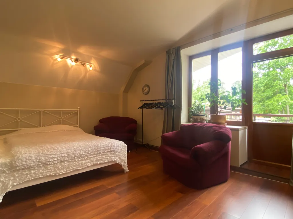 Коттедж Дом в черте города для семейного отдыха — Санкт-Петербург