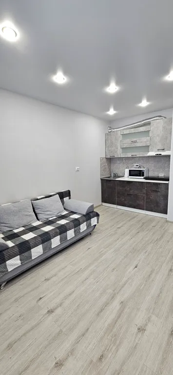 Тёплая и уютная студия в новом доме