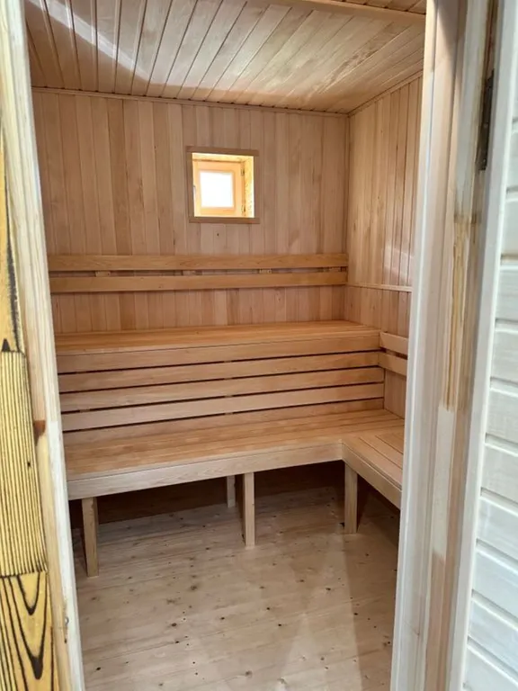 Дом с сауной на дровах, беседкой и мангальной зоной, фотозона