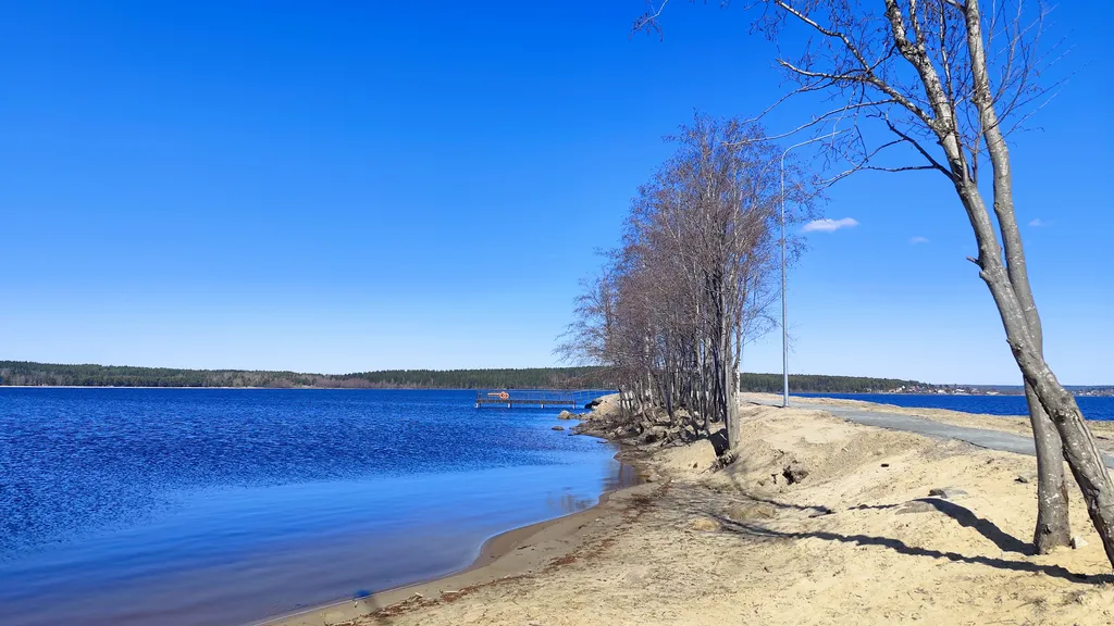 Уютная двухкомнатная квартира в новом жк на берегу озера
