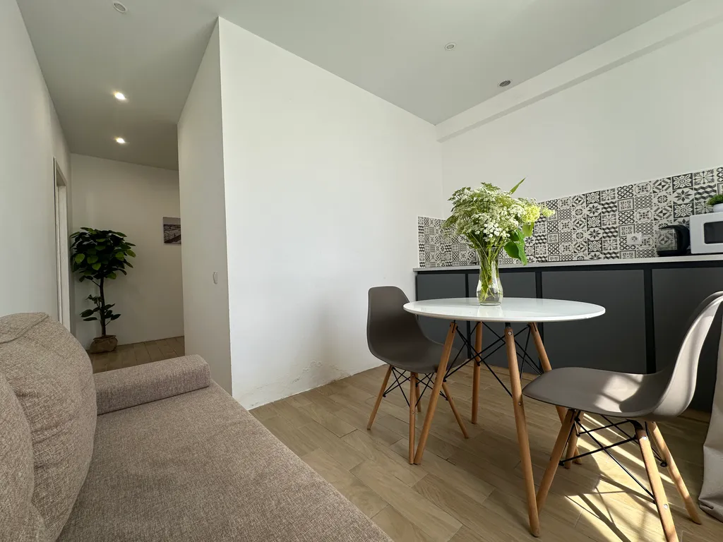 Светлый апартамент столица 2304